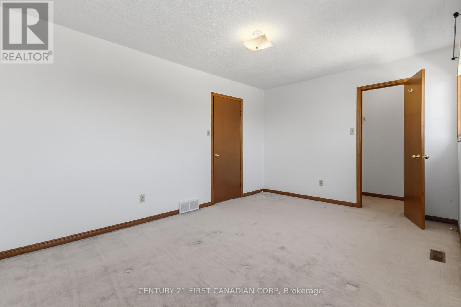 #7 1920 MARCONI BOULEVARD - 27