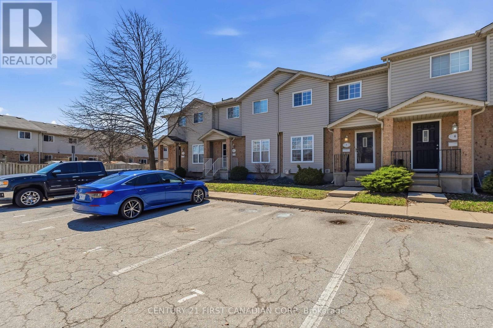 #7 1920 MARCONI BOULEVARD - Image 3