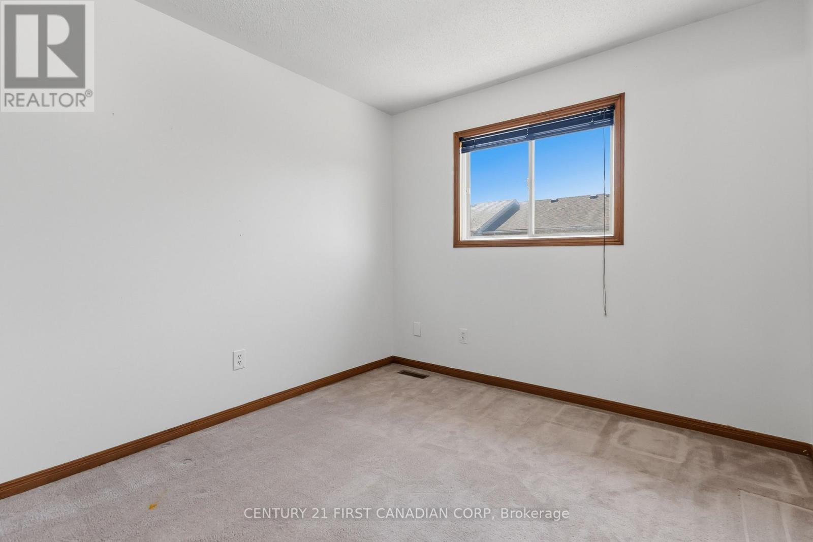 #7 1920 MARCONI BOULEVARD - 32