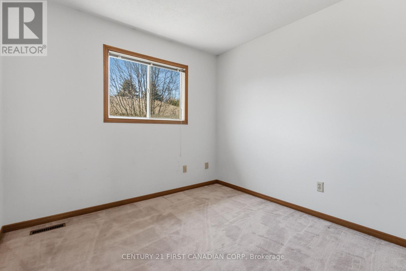 #7 1920 MARCONI BOULEVARD - 33