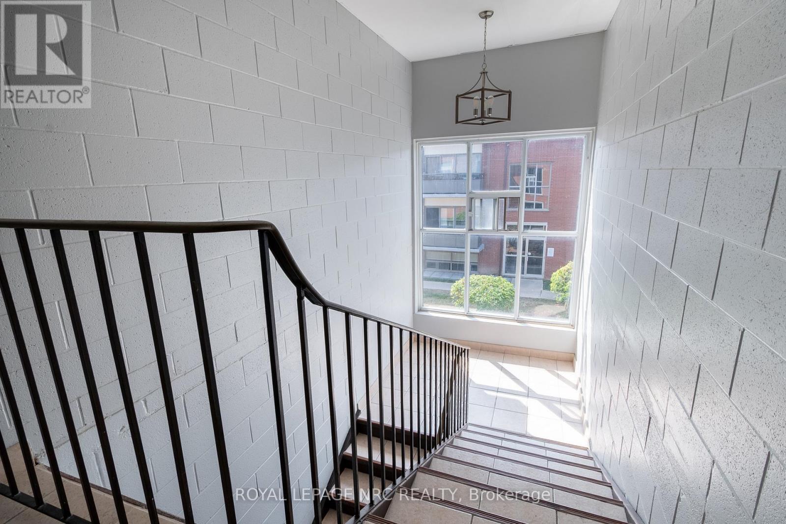 #316 242 OAKDALE AVENUE - 24