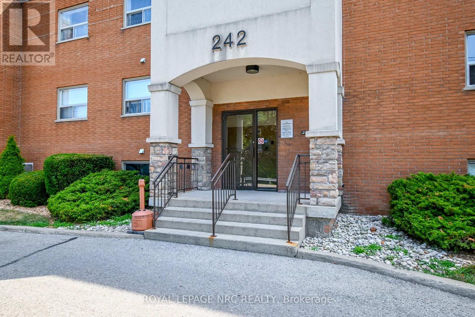 #316 242 OAKDALE AVENUE - 30