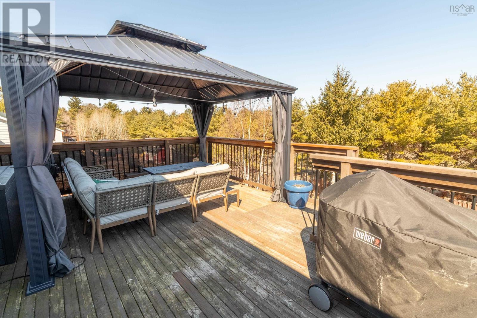 1863 ACADIA DRIVE - 22