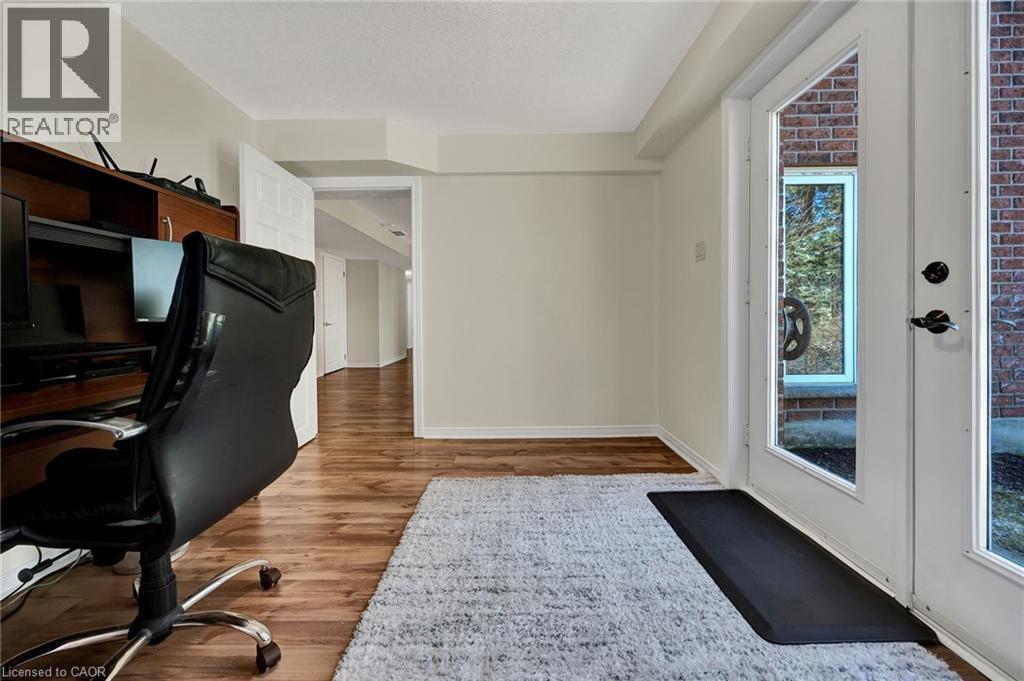 232 THE LIONS Gate - 39