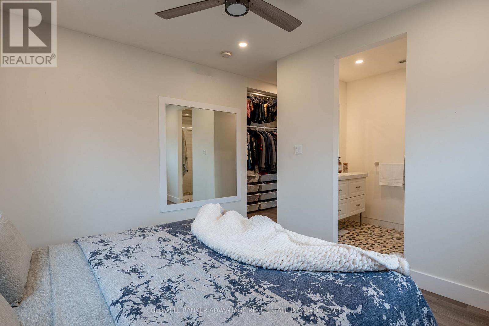 1013 HWY 20 HIGHWAY W - 16