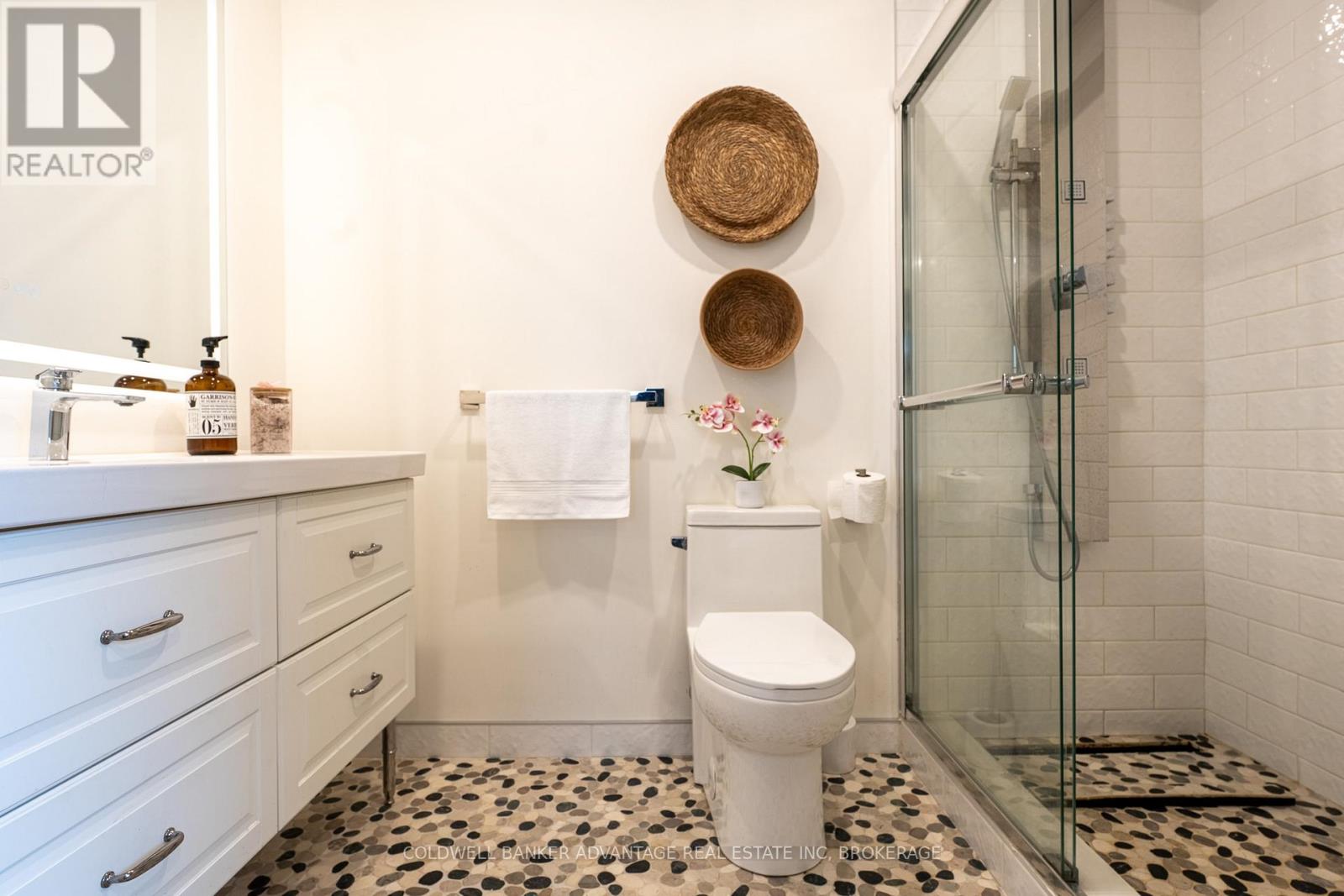 1013 HWY 20 HIGHWAY W - 18