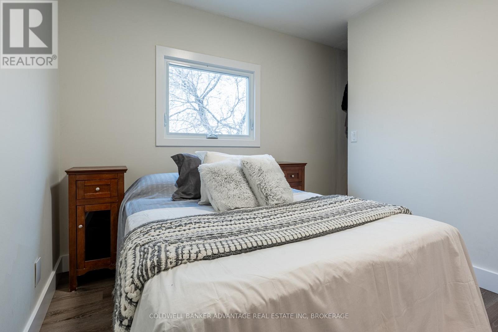 1013 HWY 20 HIGHWAY W - 19