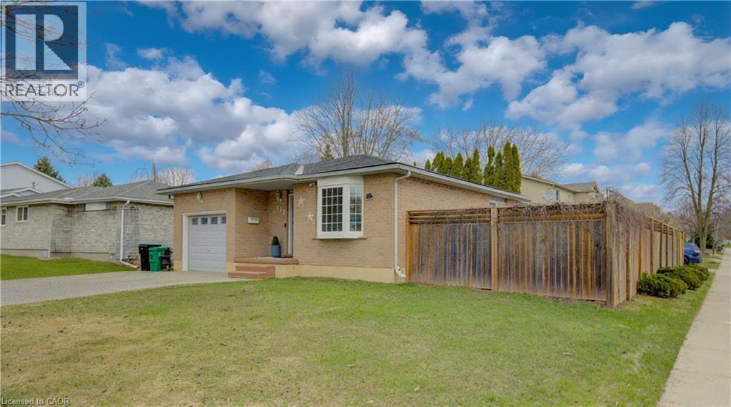 117 ERINBROOK DRIVE - Image 3