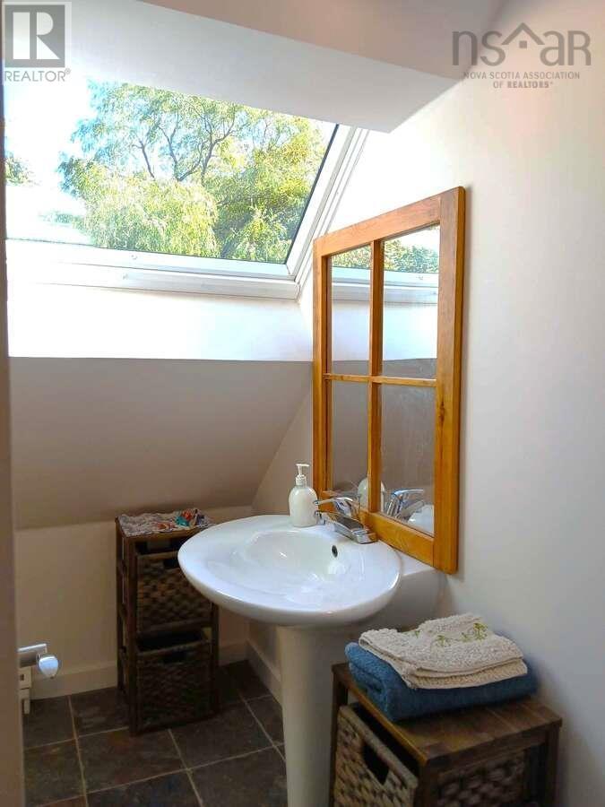 3 BREAKWATER LANE - 21