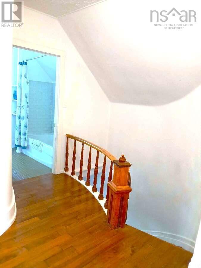 3 BREAKWATER LANE - 12