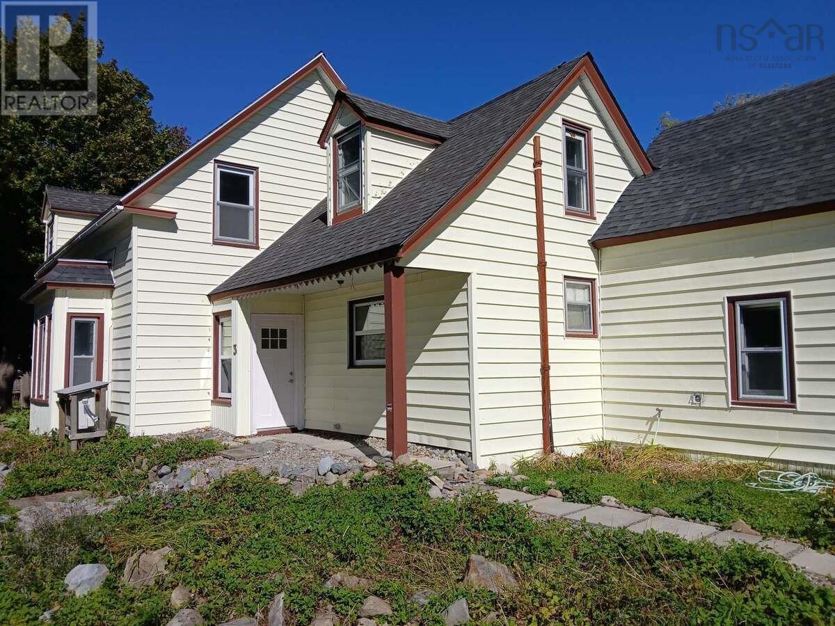 3 BREAKWATER LANE - 35