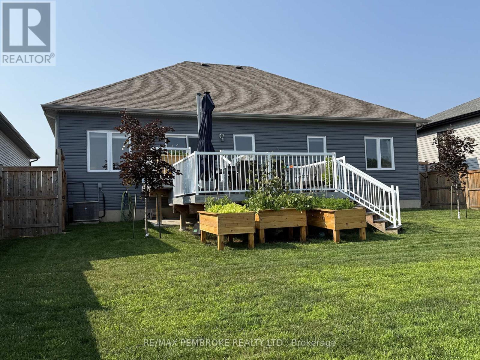 67 NOBLE CRESCENT - Image 2