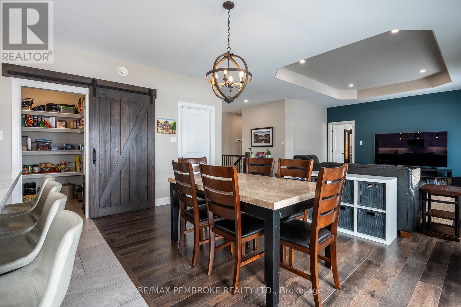 67 NOBLE CRESCENT - 21