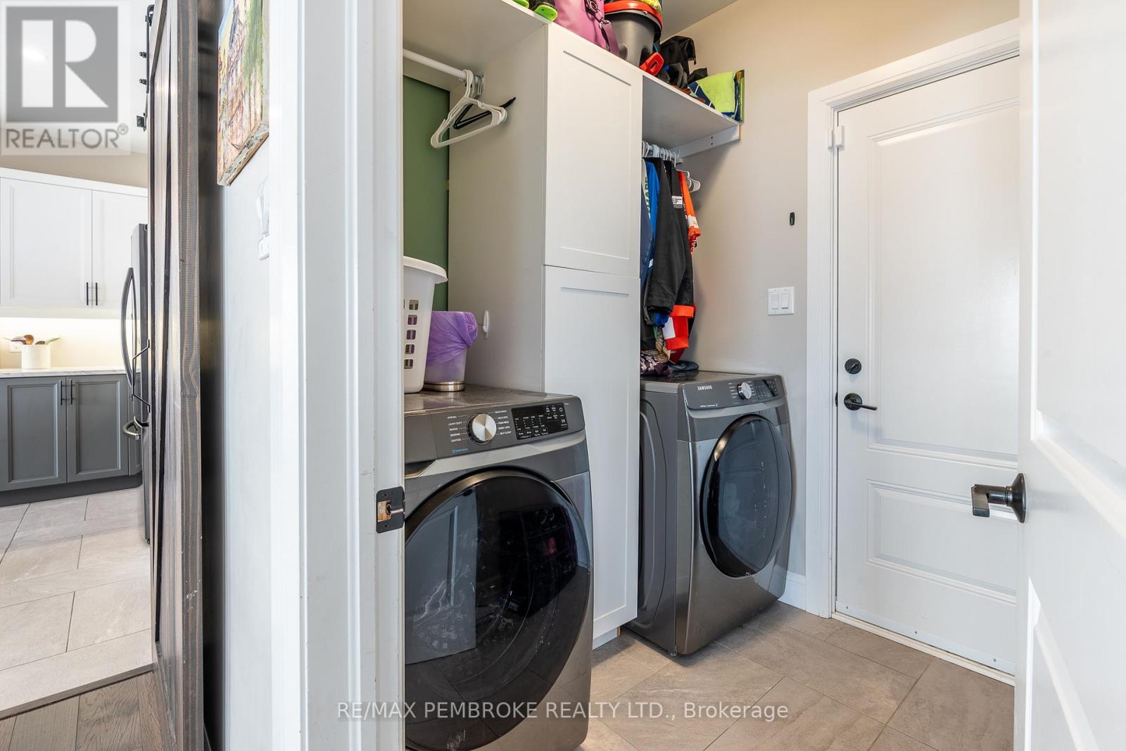 67 NOBLE CRESCENT - 22