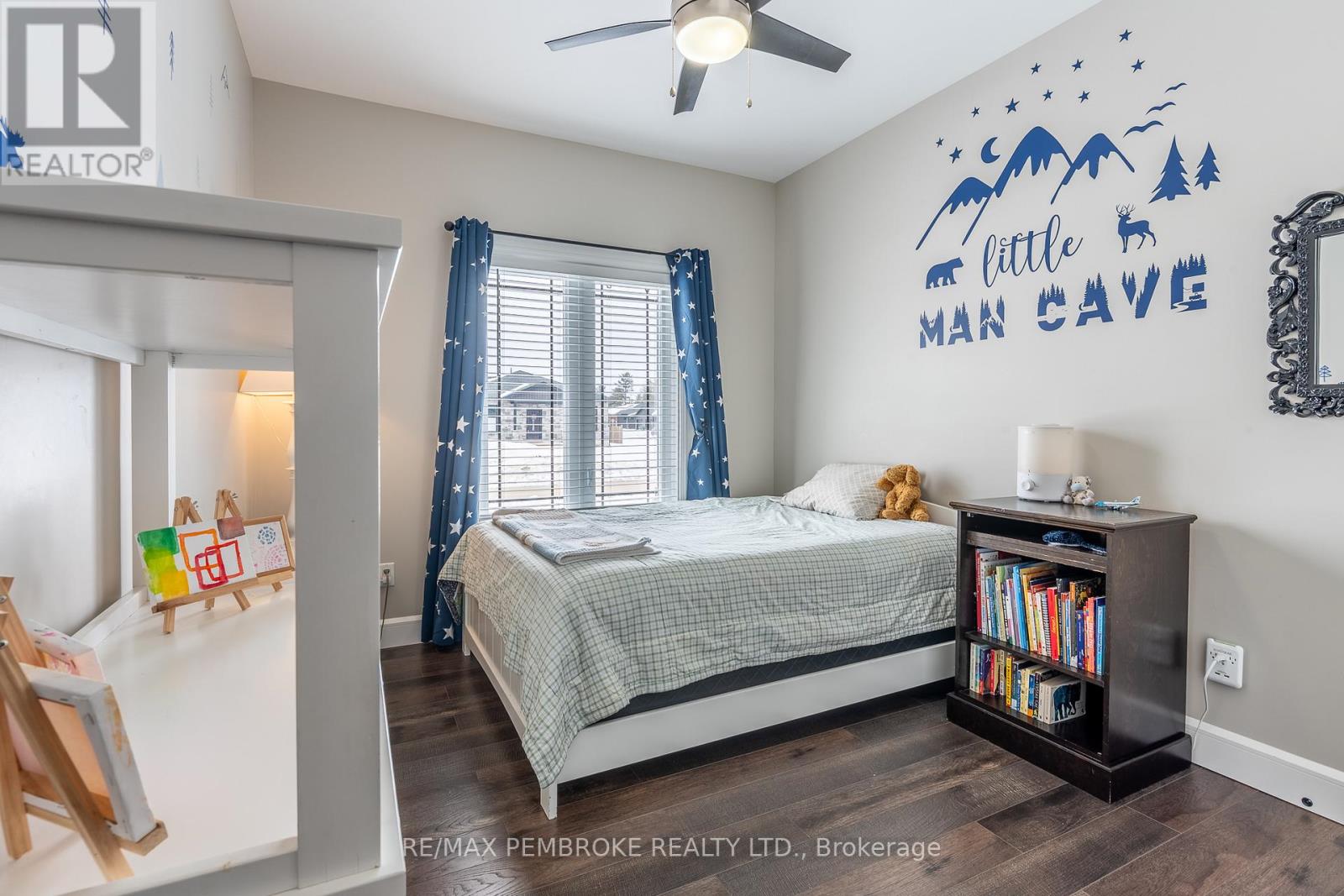 67 NOBLE CRESCENT - 32