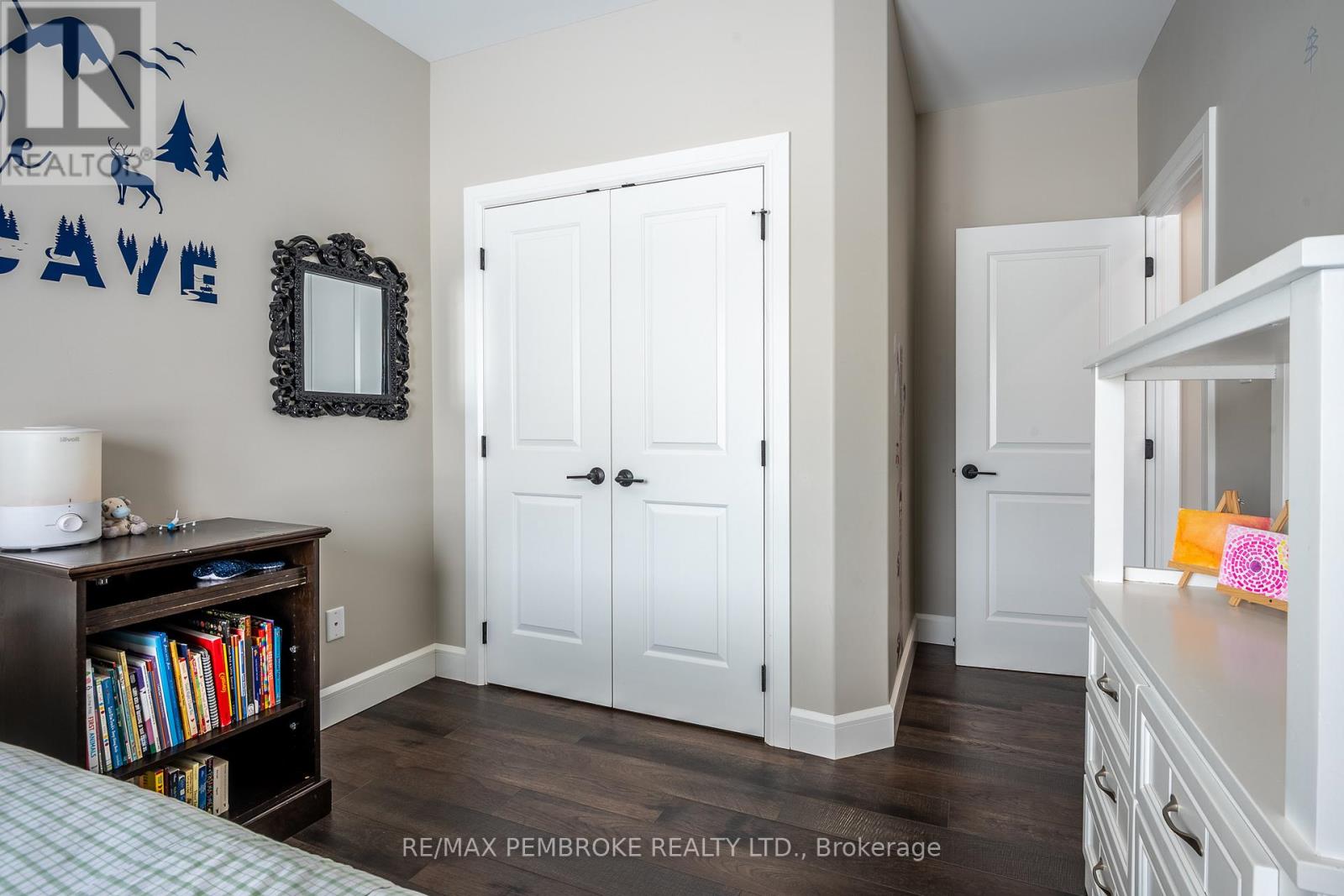 67 NOBLE CRESCENT - 33