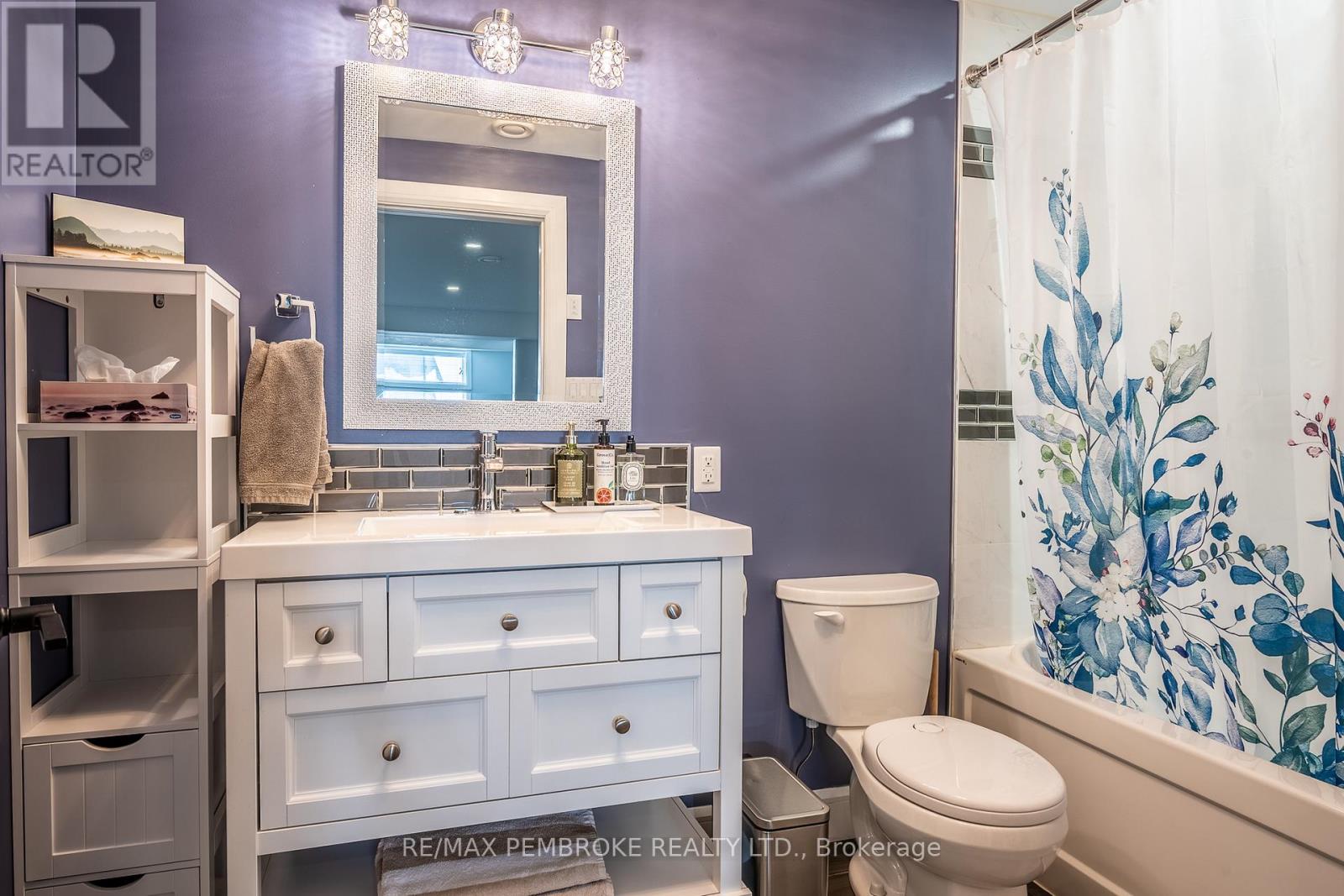 67 NOBLE CRESCENT - 36