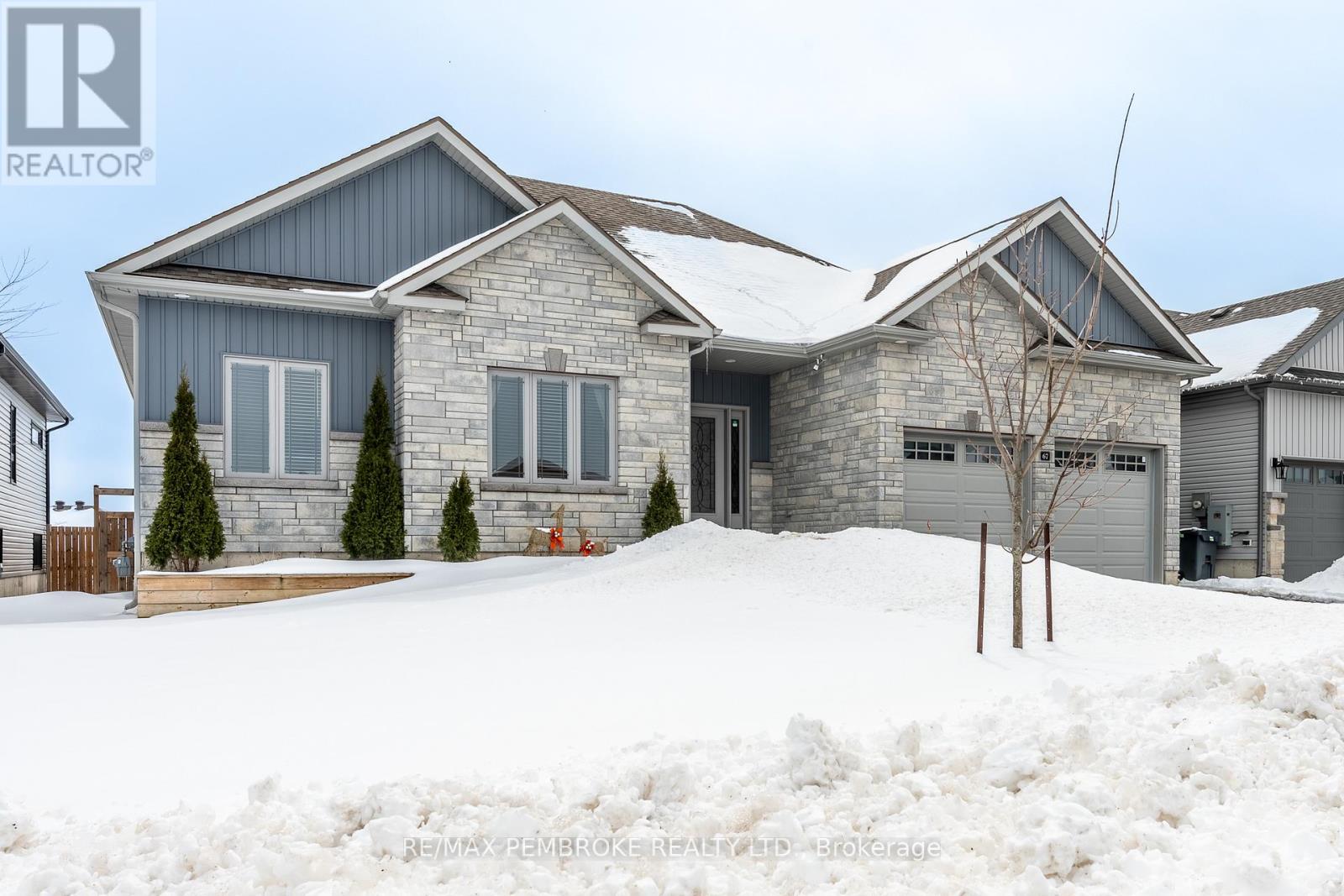 67 NOBLE CRESCENT - 4