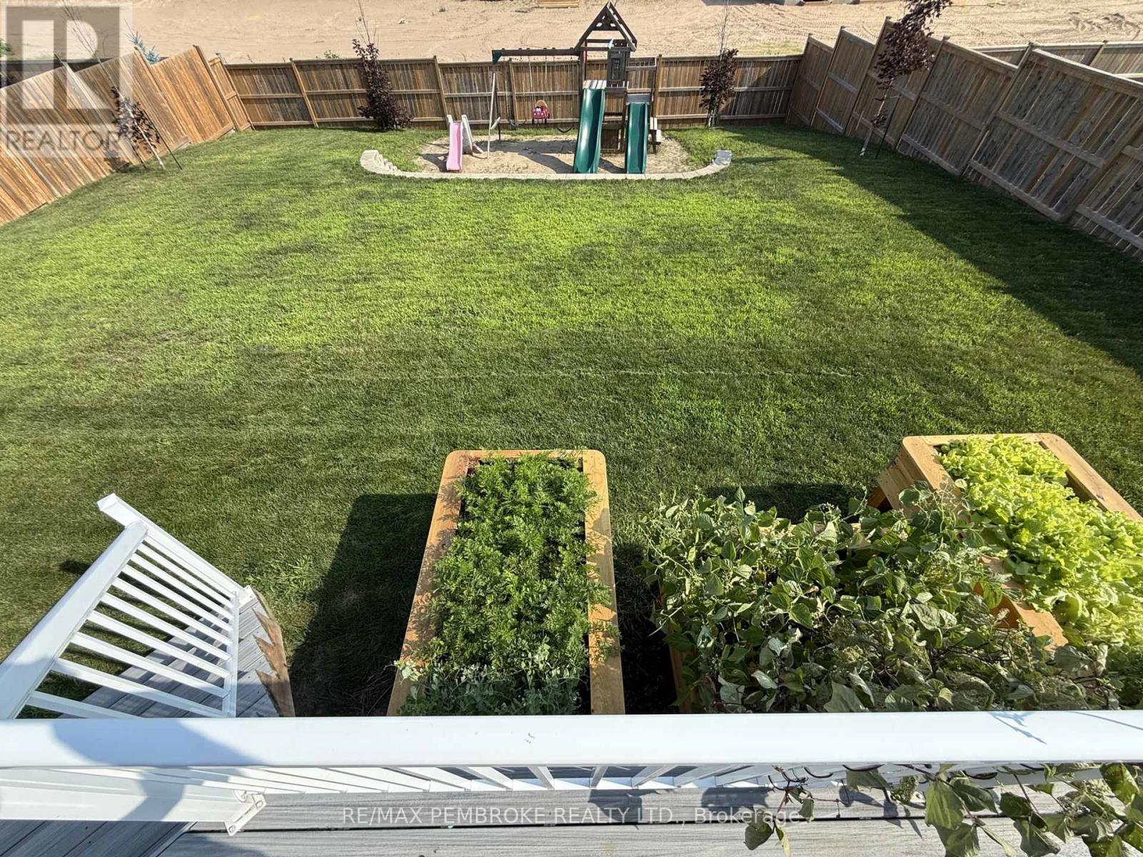 67 NOBLE CRESCENT - 50