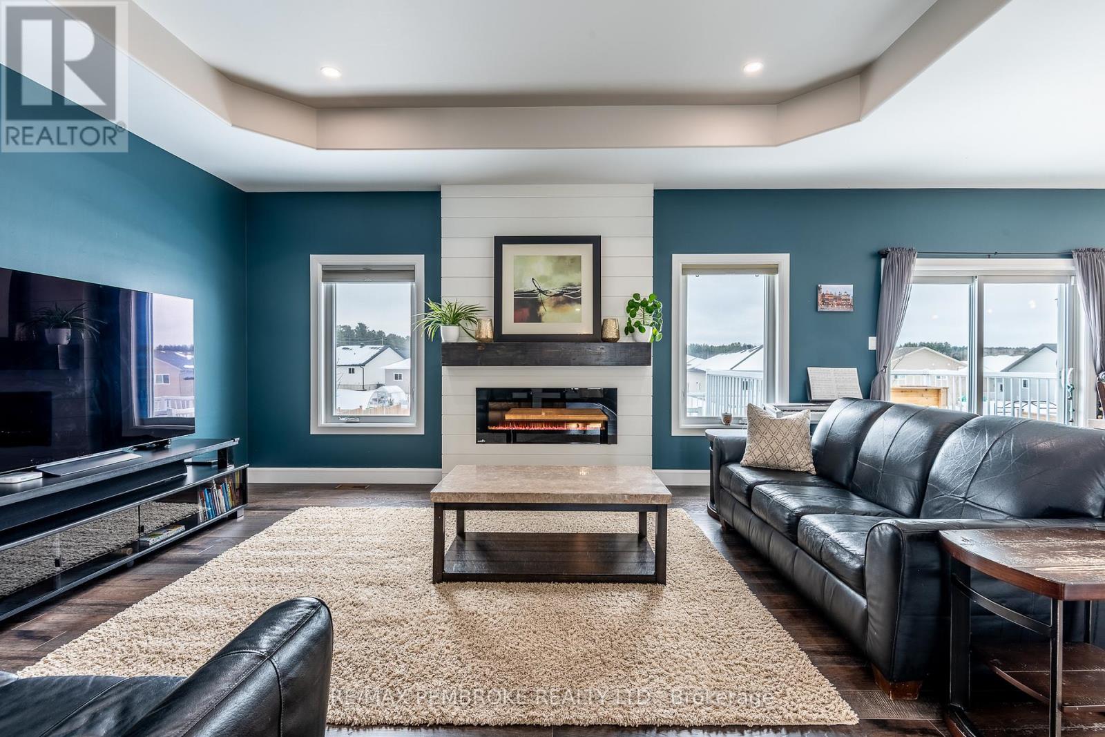 67 NOBLE CRESCENT - 9