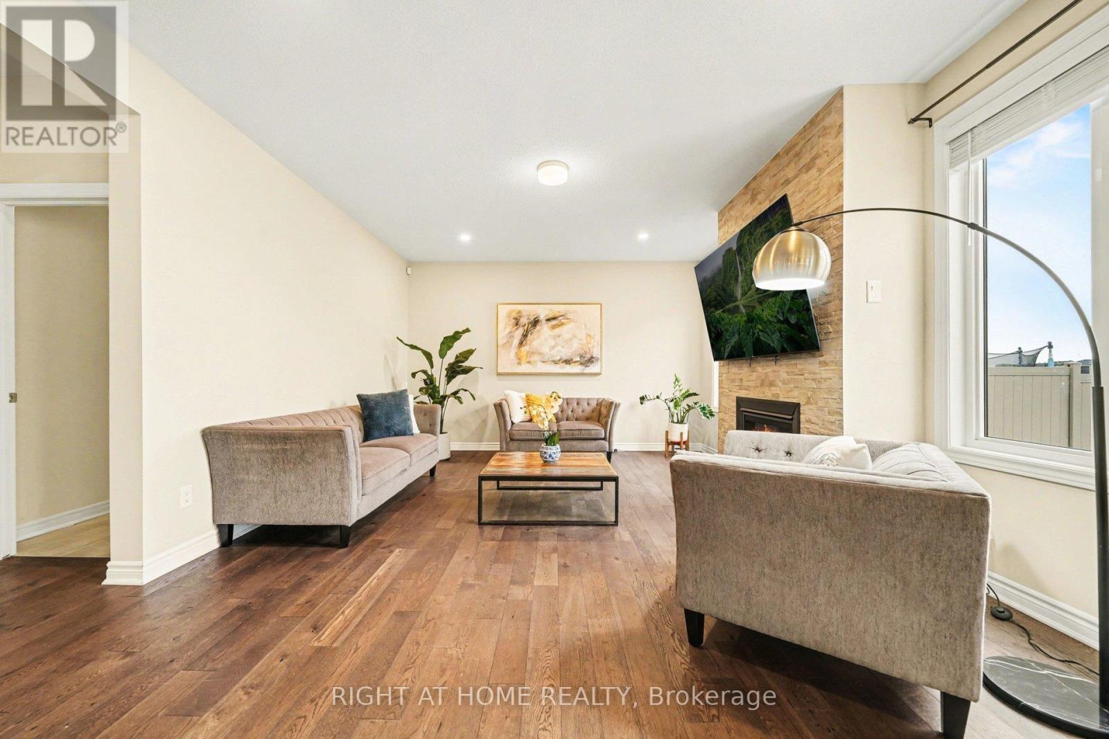 1089 APOLUNE STREET - 13