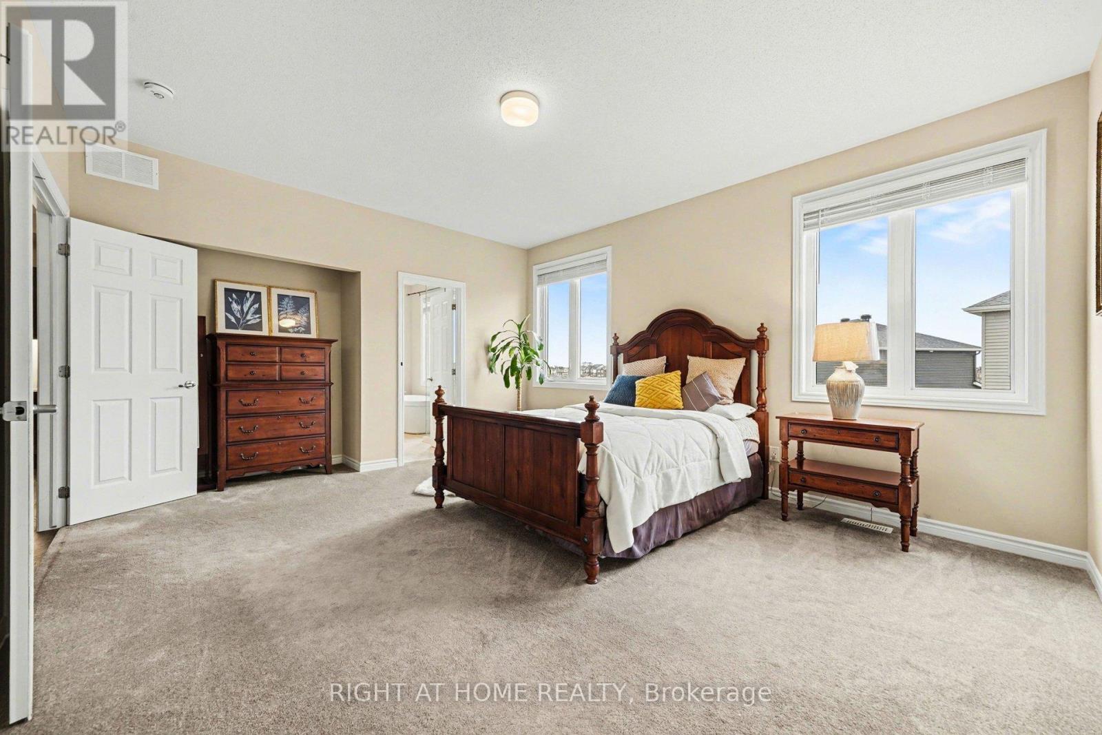 1089 APOLUNE STREET - 21