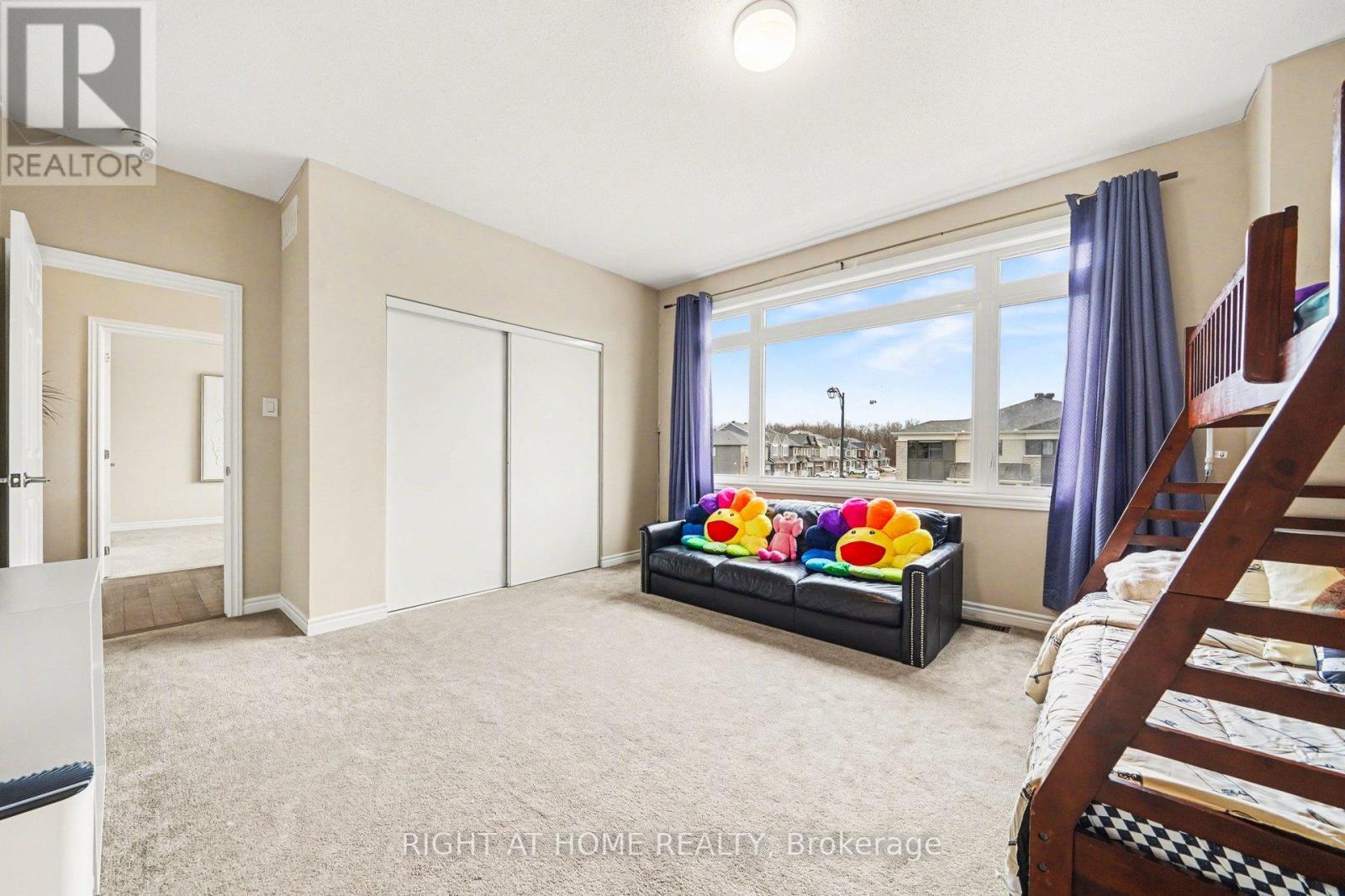 1089 APOLUNE STREET - 35