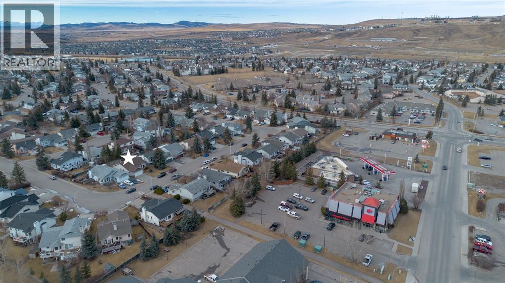 32 WEST MACKAY CRESCENT - 37