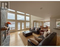 48 Lakeside Drive thumbnail 12