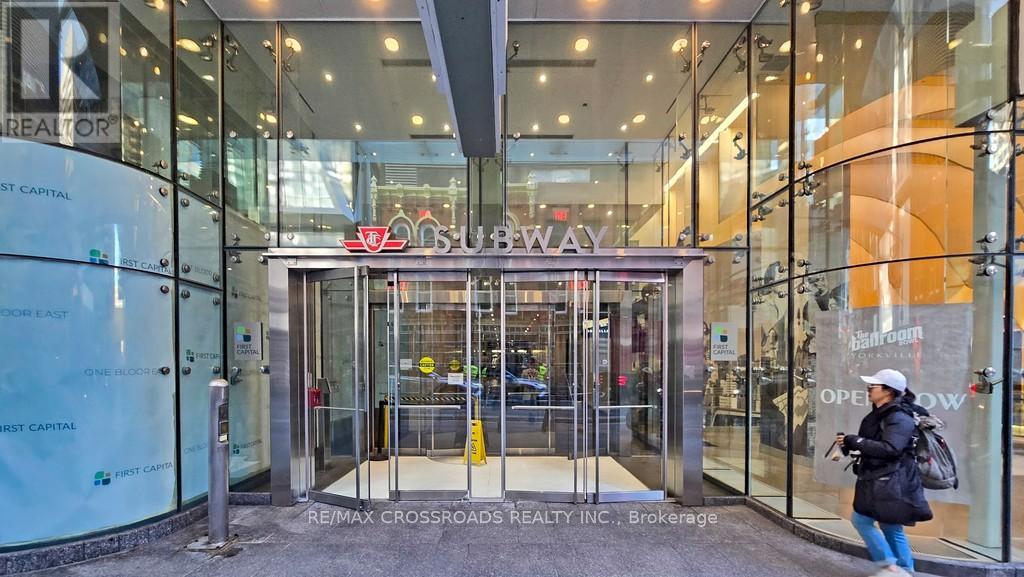 #3208 1 BLOOR STREET - 34