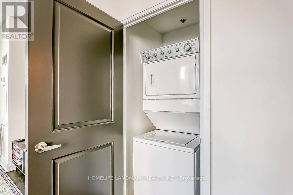 #205 55 SPEERS ROAD - 27