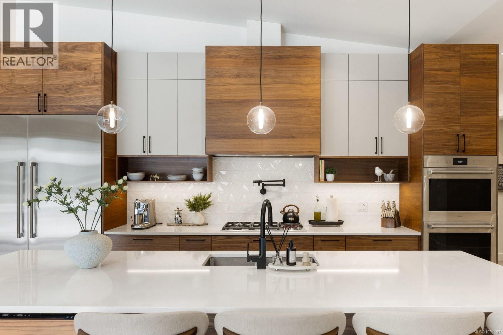 867 BRADLEY DYNE RD - 10