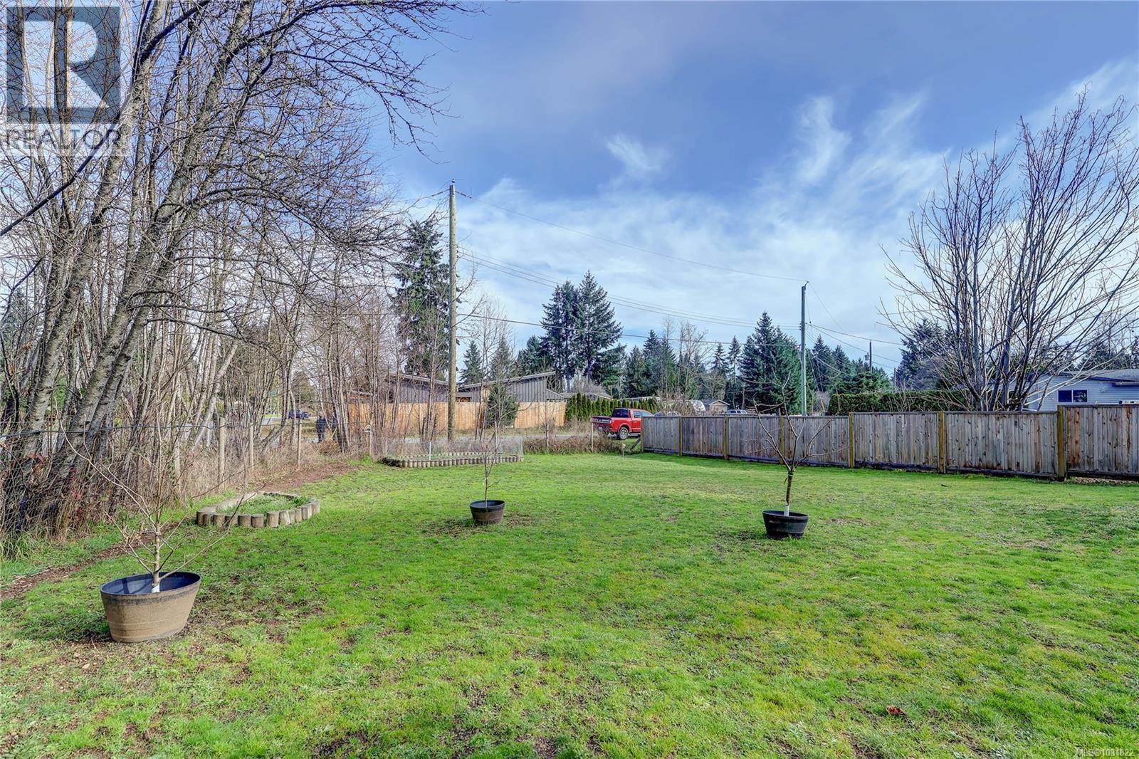 2339 GOULD RD E - 31