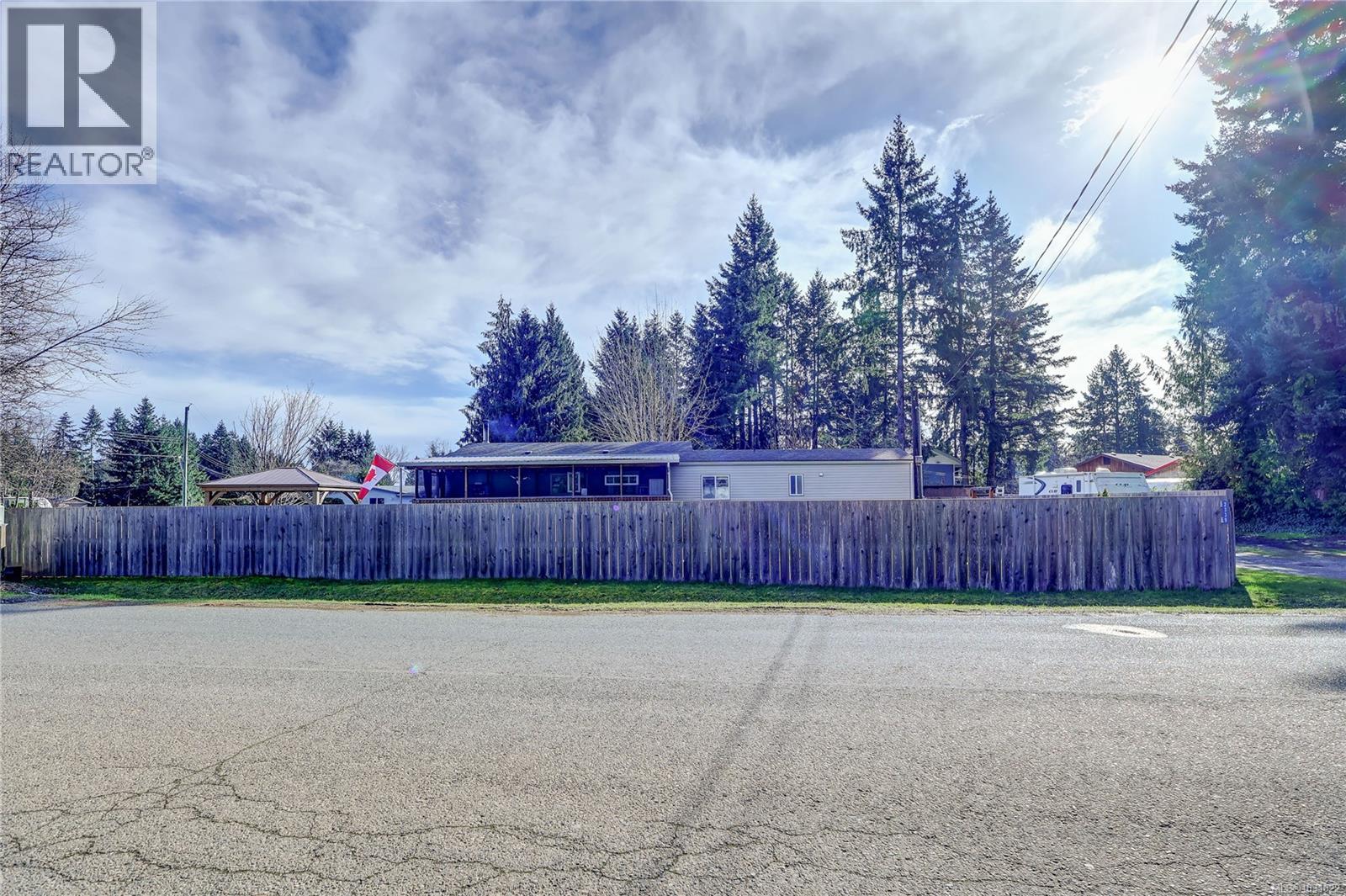 2339 GOULD RD E - 42