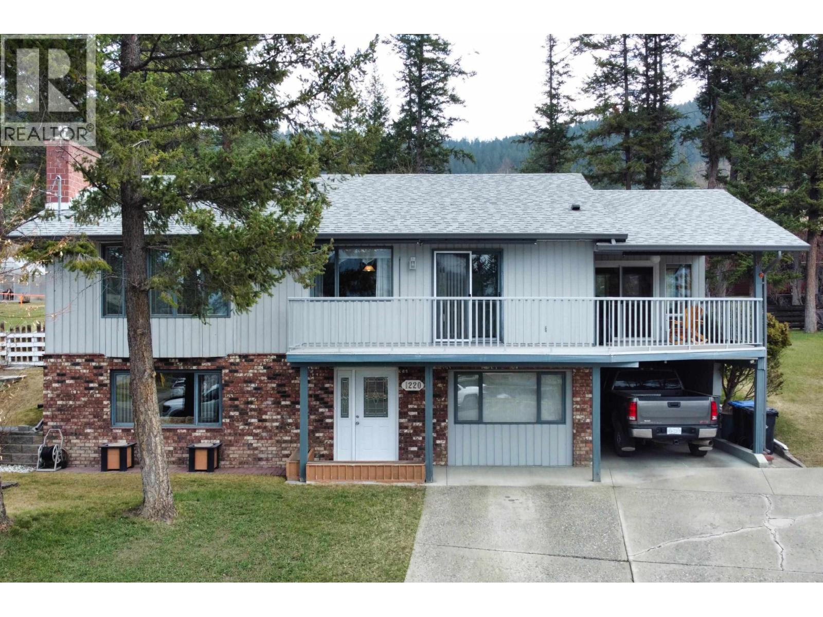 1220 CLARKE AVENUE - 28