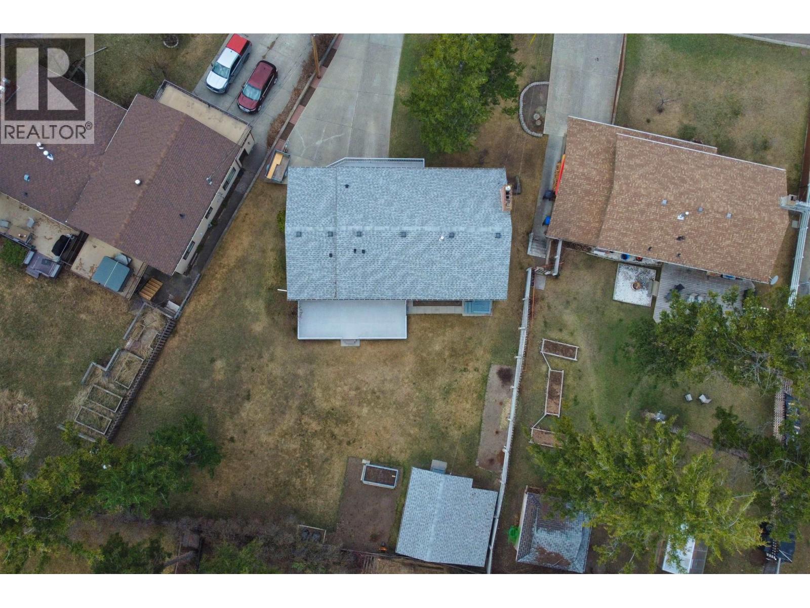 1220 CLARKE AVENUE - 29