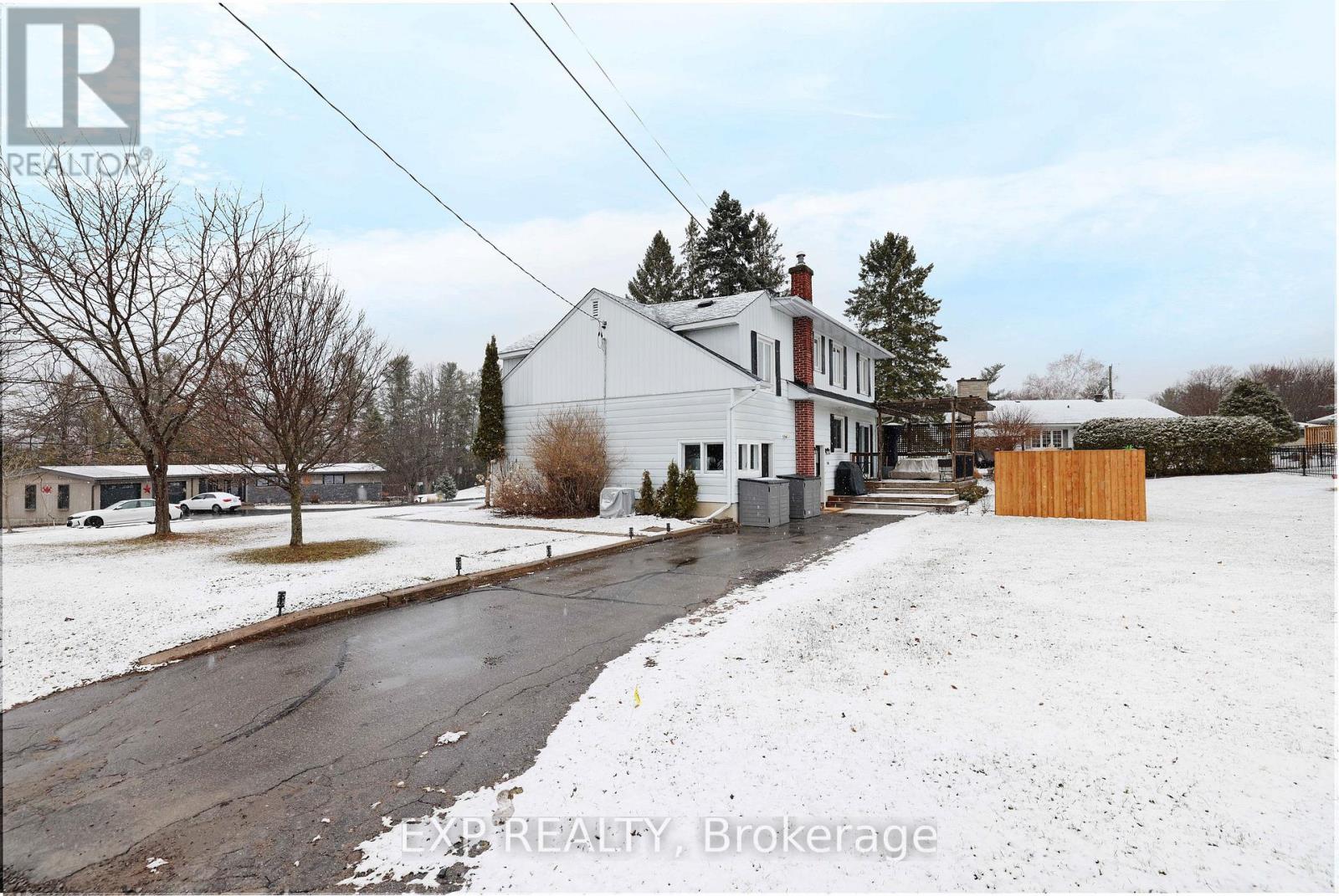 150 STEVENSON CRESCENT - 42