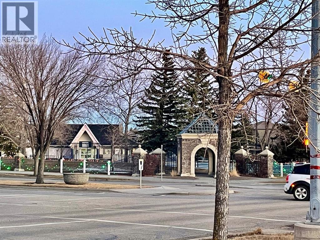 
          928 Arbour Lake Road Northwest
            <br/>
            <span>Calgary</span>
            , 
            <span>AB</span>
             <span>T3G5T2</span>
         - Photo 41