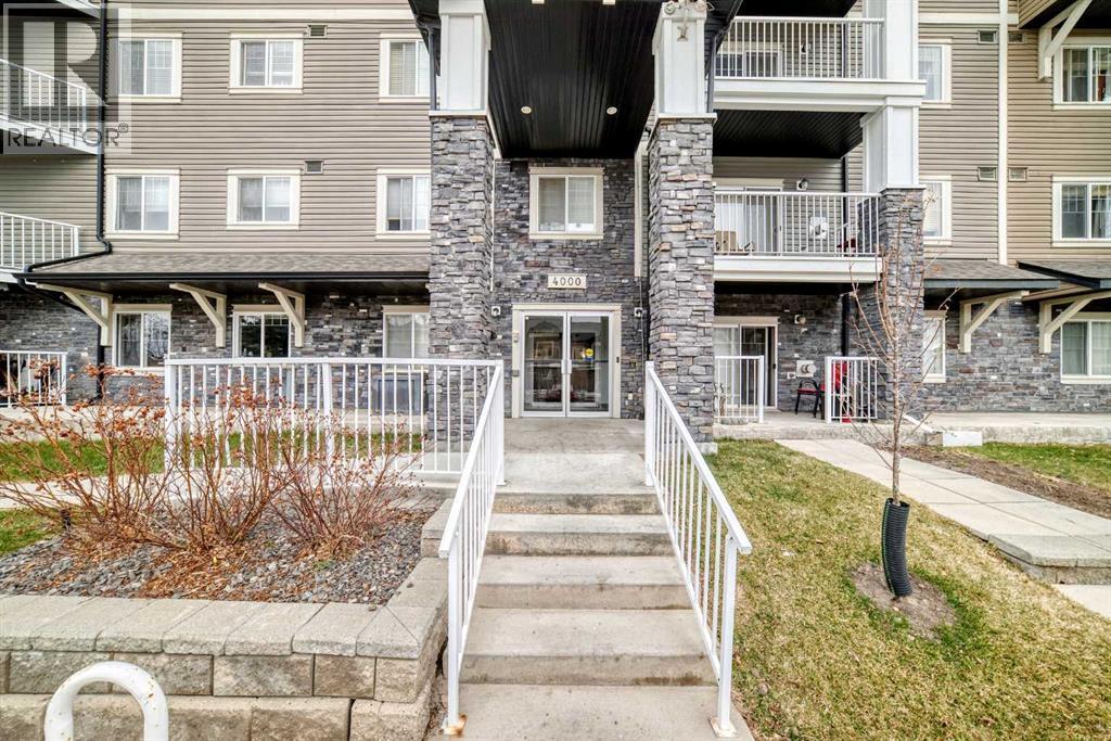 #4305 115 PRESTWICK VILLAS SE - Image 2