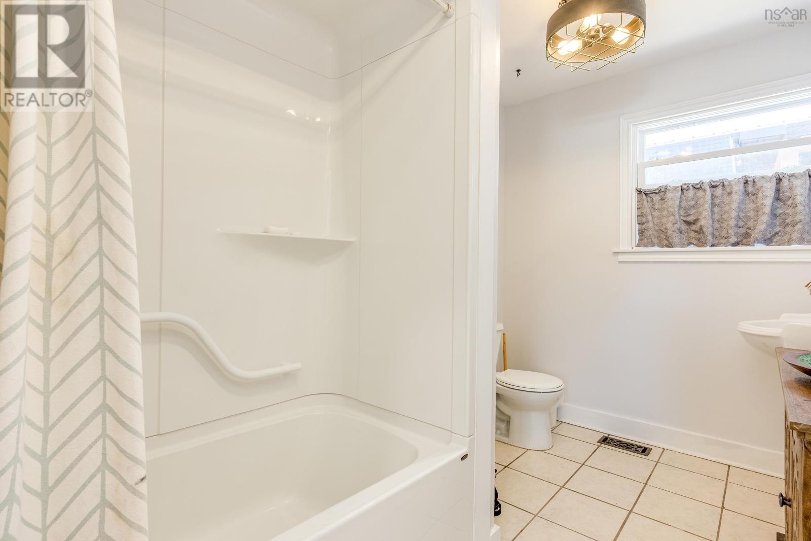 Property 38 of 50 of 12 Porters Avenue