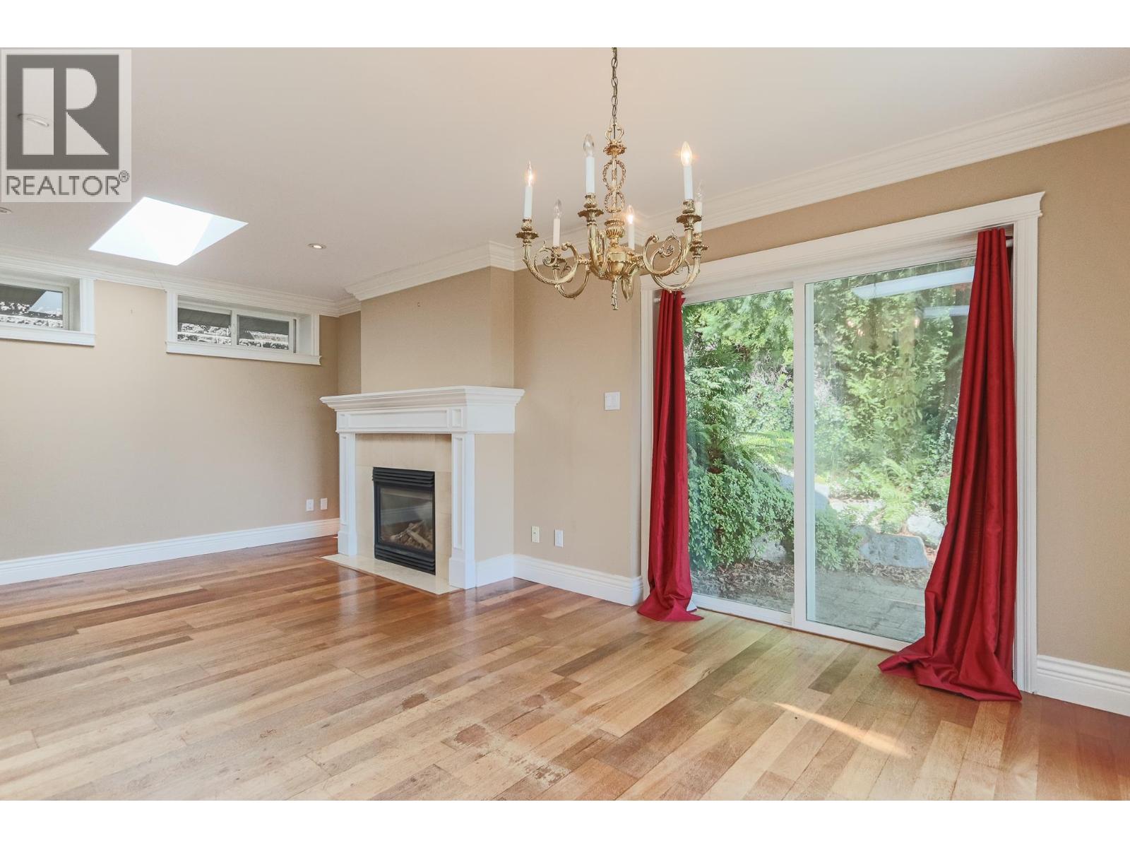 545 THETFORD PLACE