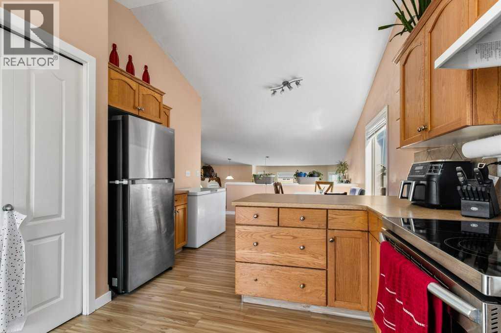 12 HANSEN CLOSE - 18