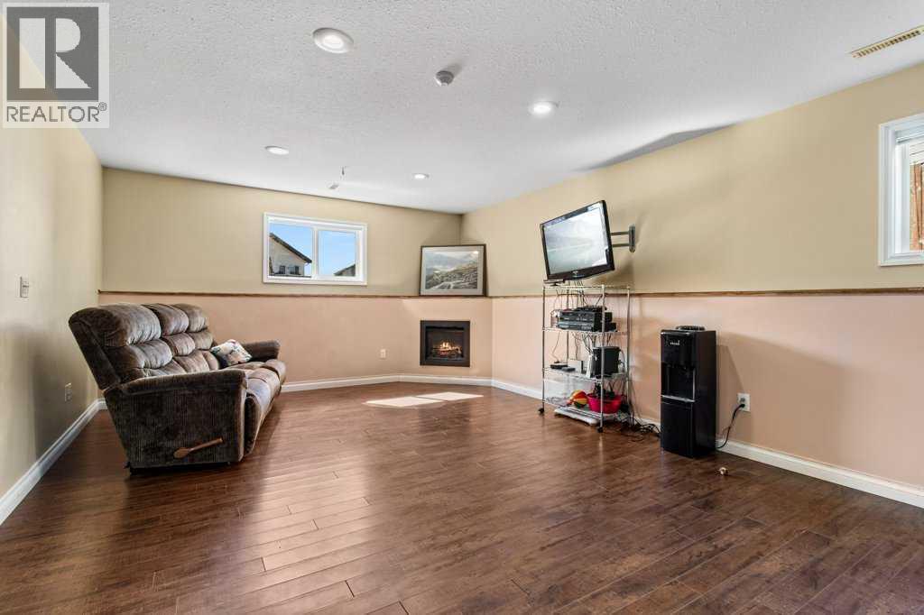 12 HANSEN CLOSE - 29