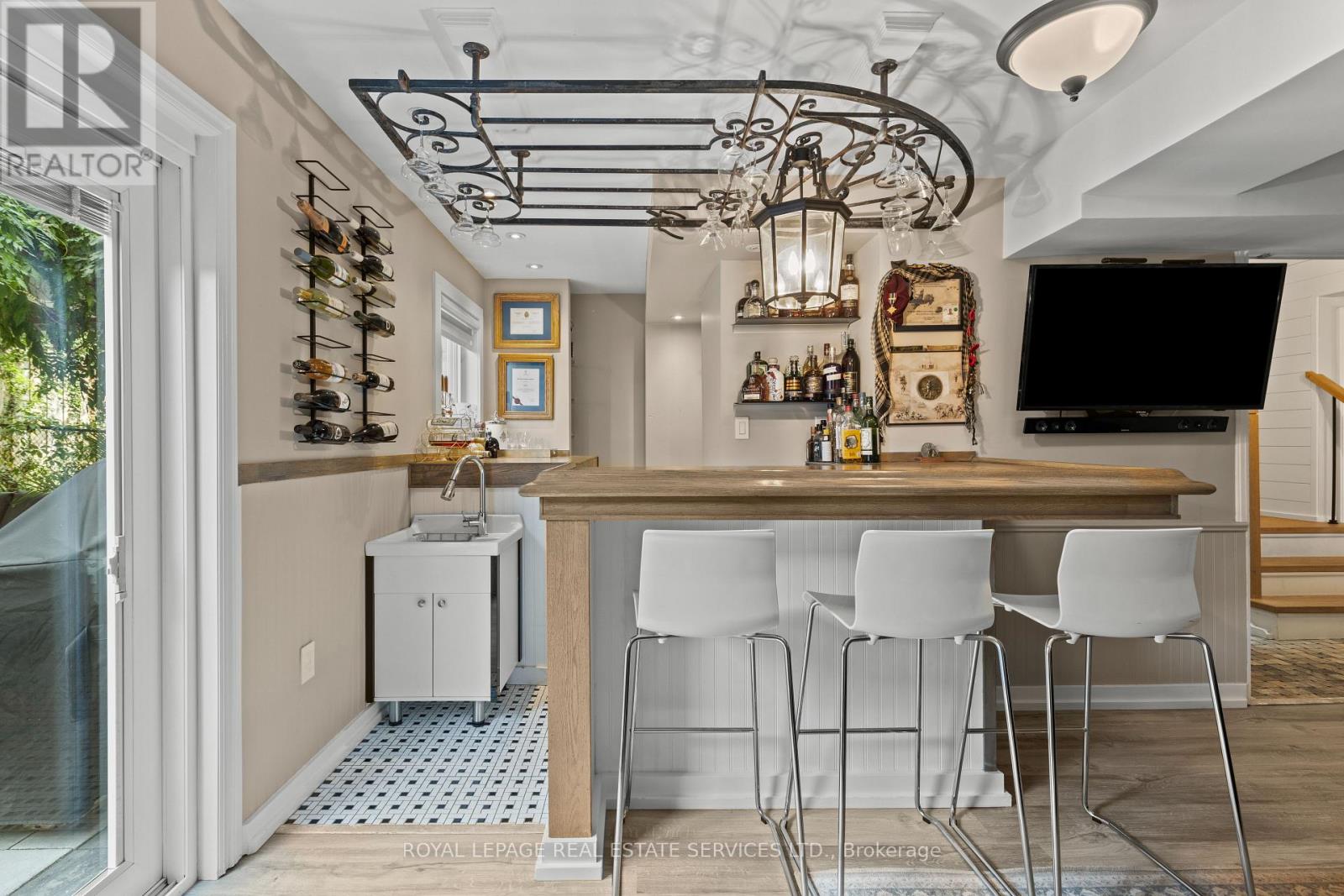 #5 2303 MARINE DRIVE - 12