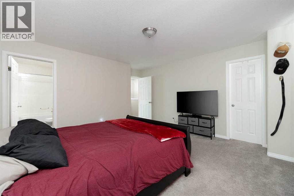 #37 240 LAFFONT WAY - 14