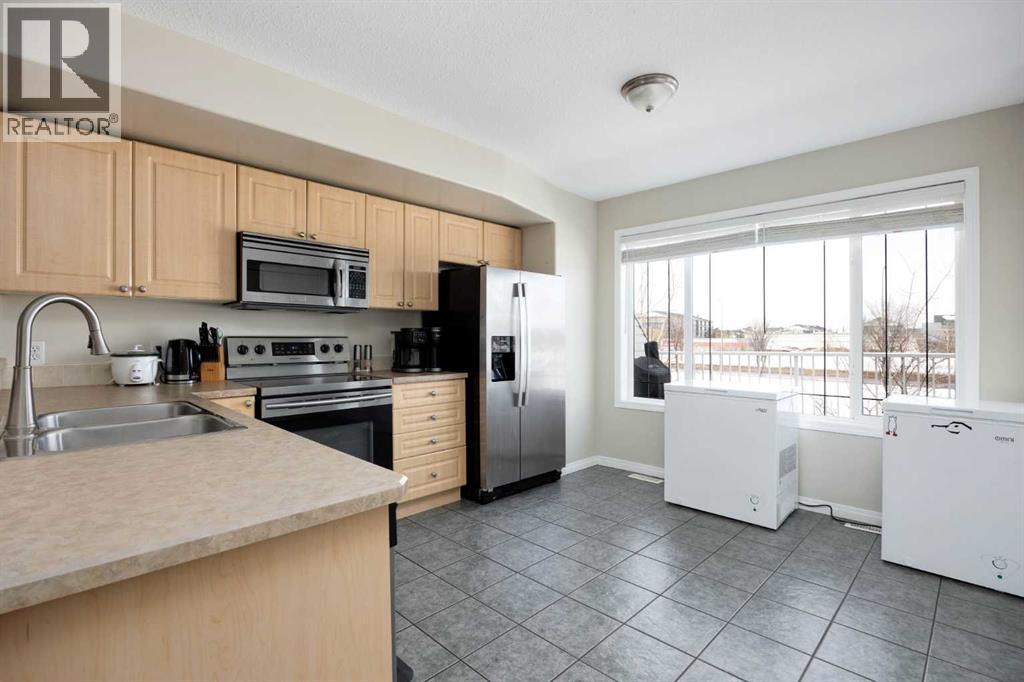 #37 240 LAFFONT WAY - Image 3