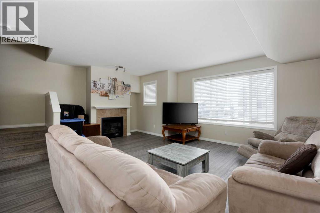 #37 240 LAFFONT WAY - 6