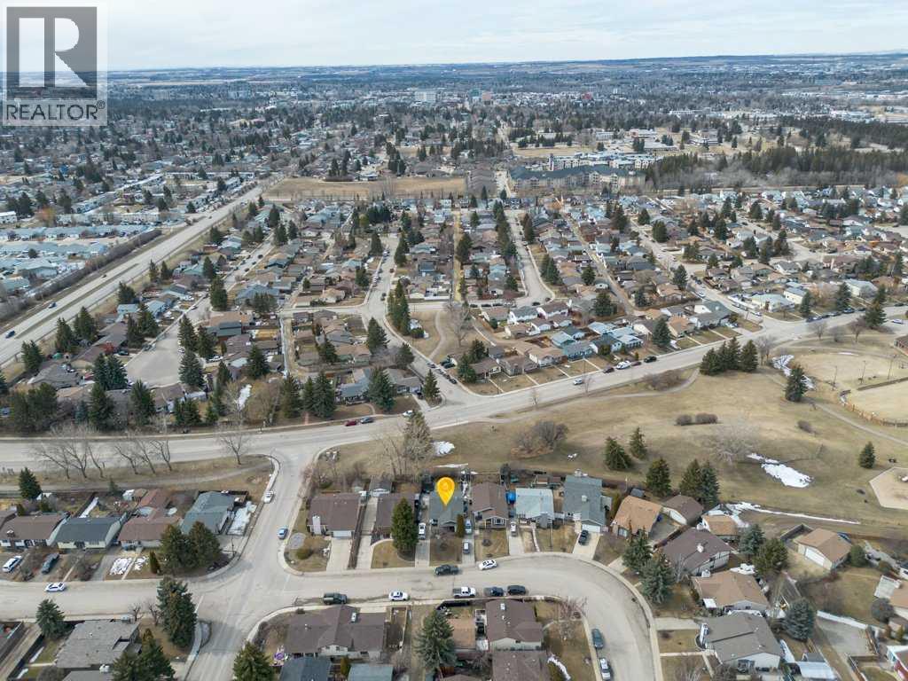 10 CHAPPEL DRIVE - 28