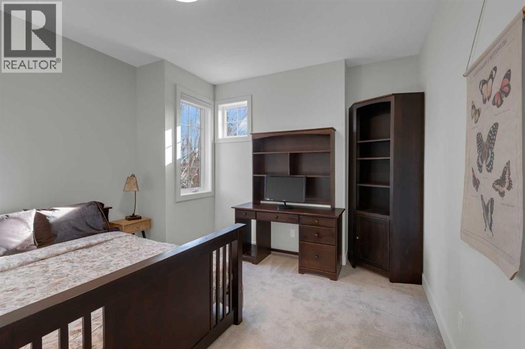 7712 36 AVENUE NW - 12