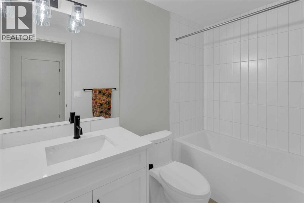 7712 36 AVENUE NW - 28